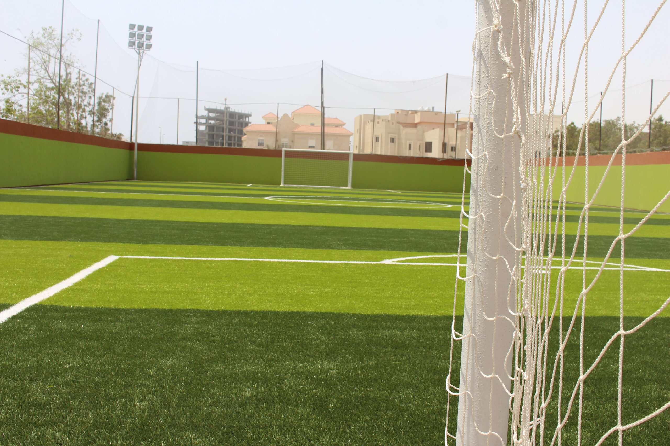 عشب صناعي للملاعب